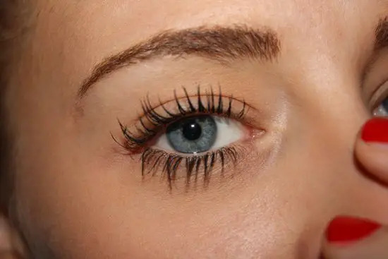 Can Latisse be used with eyelash extensions?